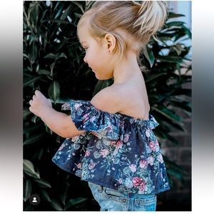 Flutter Tee 5T Mai Ties Boutique